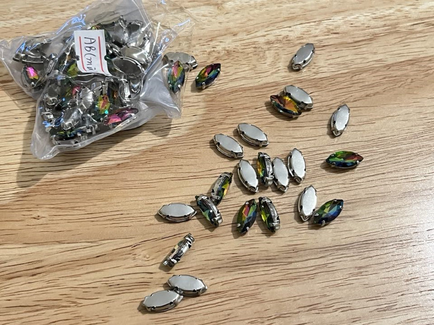 S18S(AB) 50 Pcs / 7 x 15mm / Sew On Gold Base Horse Eye Crystal