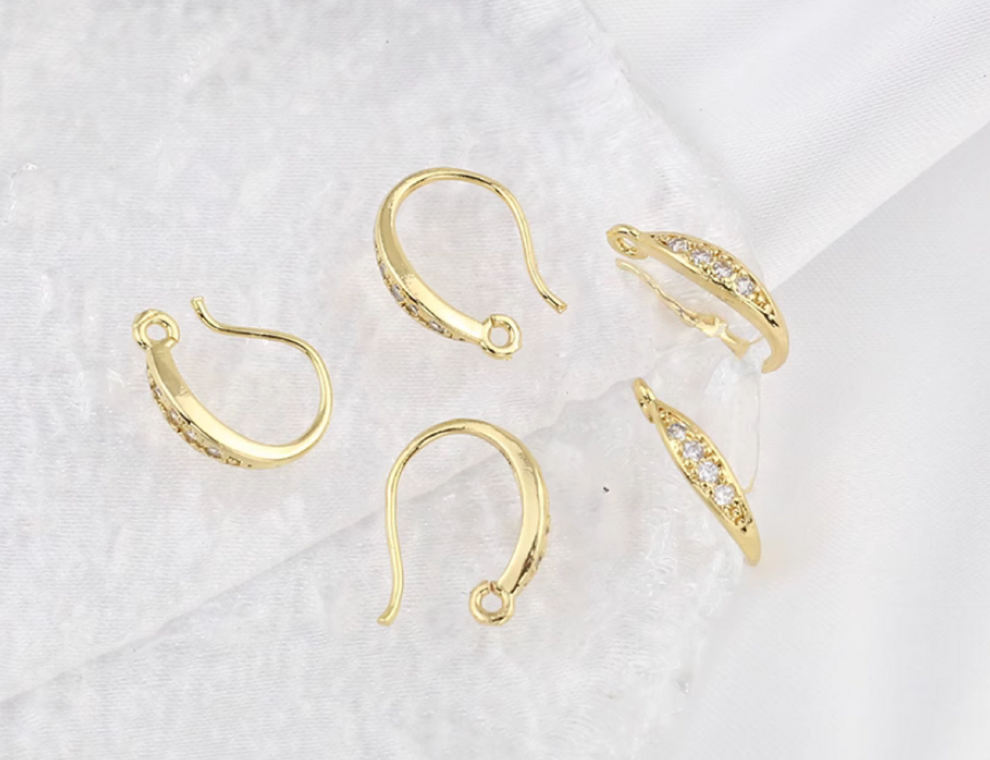 10 pcs / Gold Plated Crystal Star Hoop Earrings EK15