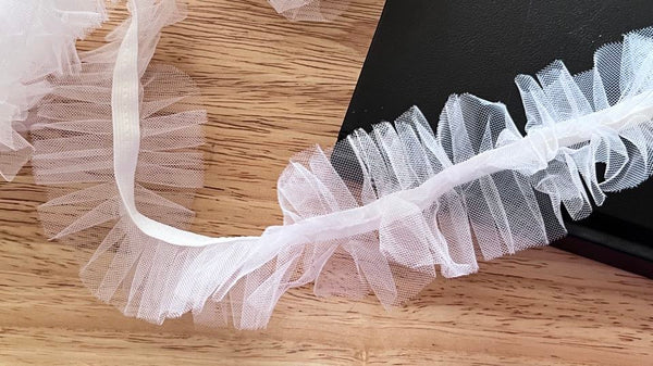 2 meters / 5.5cm / Off White /  Elastic Lace Trim  LF031