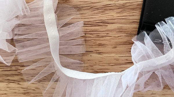 2 meters / 5.5cm / Off White /  Elastic Lace Trim  LF031