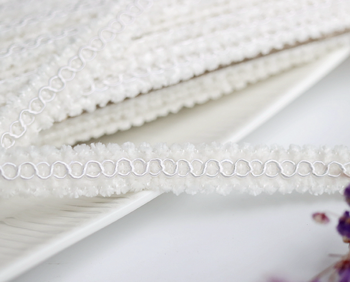 2 Metres / 2cm / Headband Lace Trim, Dress Lace LF045