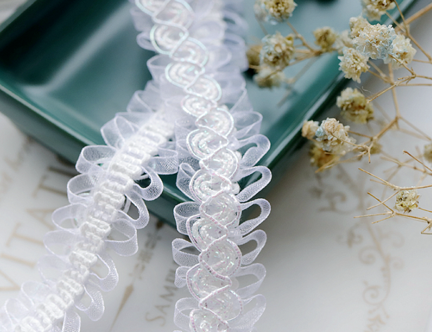 2cm / AB Pure White Lace Trim LF047