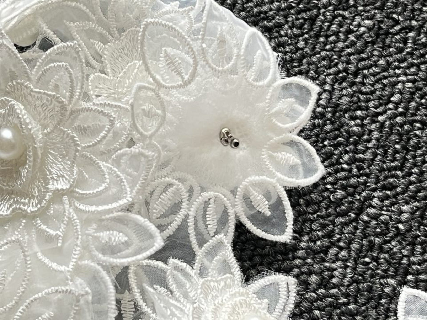 50cm x 6cm / Orangza Floral Lace Trim LF049