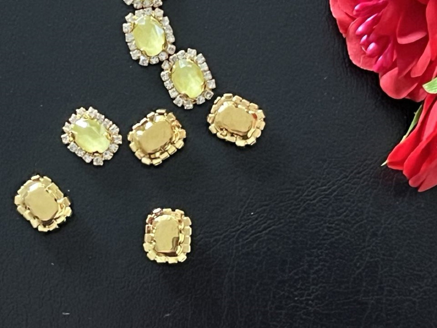 S12G (Moca) 10 Pcs / 8 x 10mm / Gold Colour Base Sew On Oval Crystals