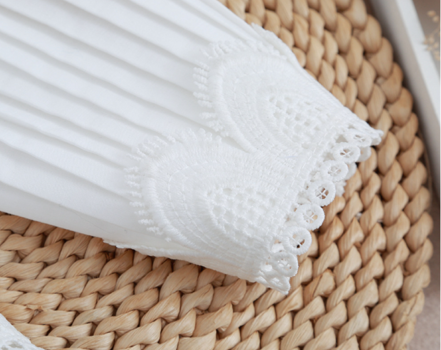 Off White / Fake Lace Sleeve Cuffs, Fake Sleeve Cuffs, False Wrist Cuffs, Removable Wrist Cuffs SC031(K)