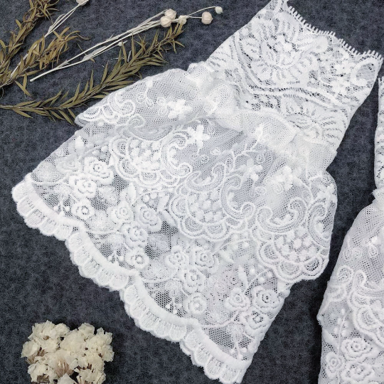1 pair / Off White / Fake Lace Sleeve Cuffs, False Wrist Cuffs, Removable Wrist Cuffs SC052(W)