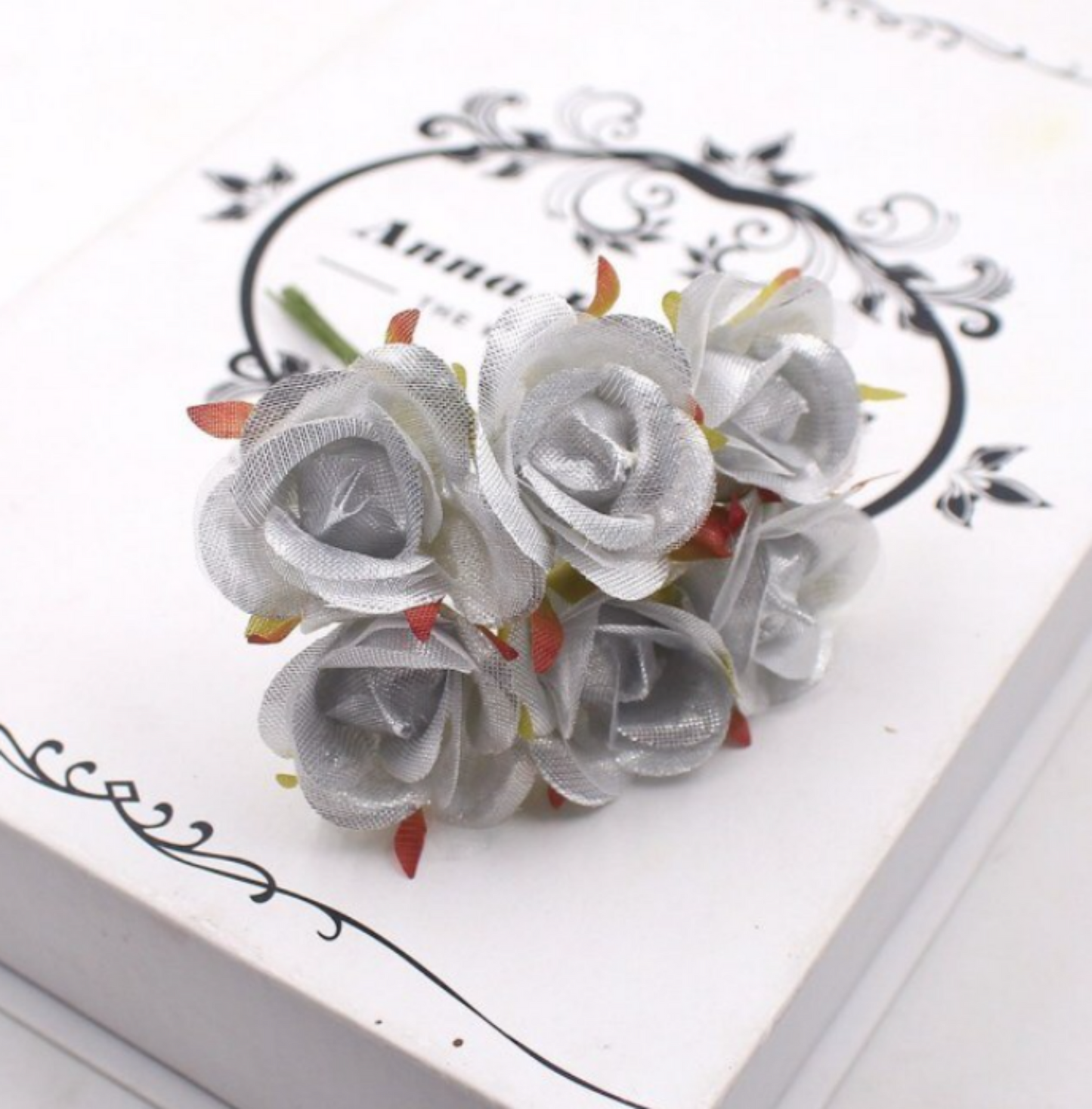 30 Pcs / 3cm / Mix Mini Artificial Flowers SF008