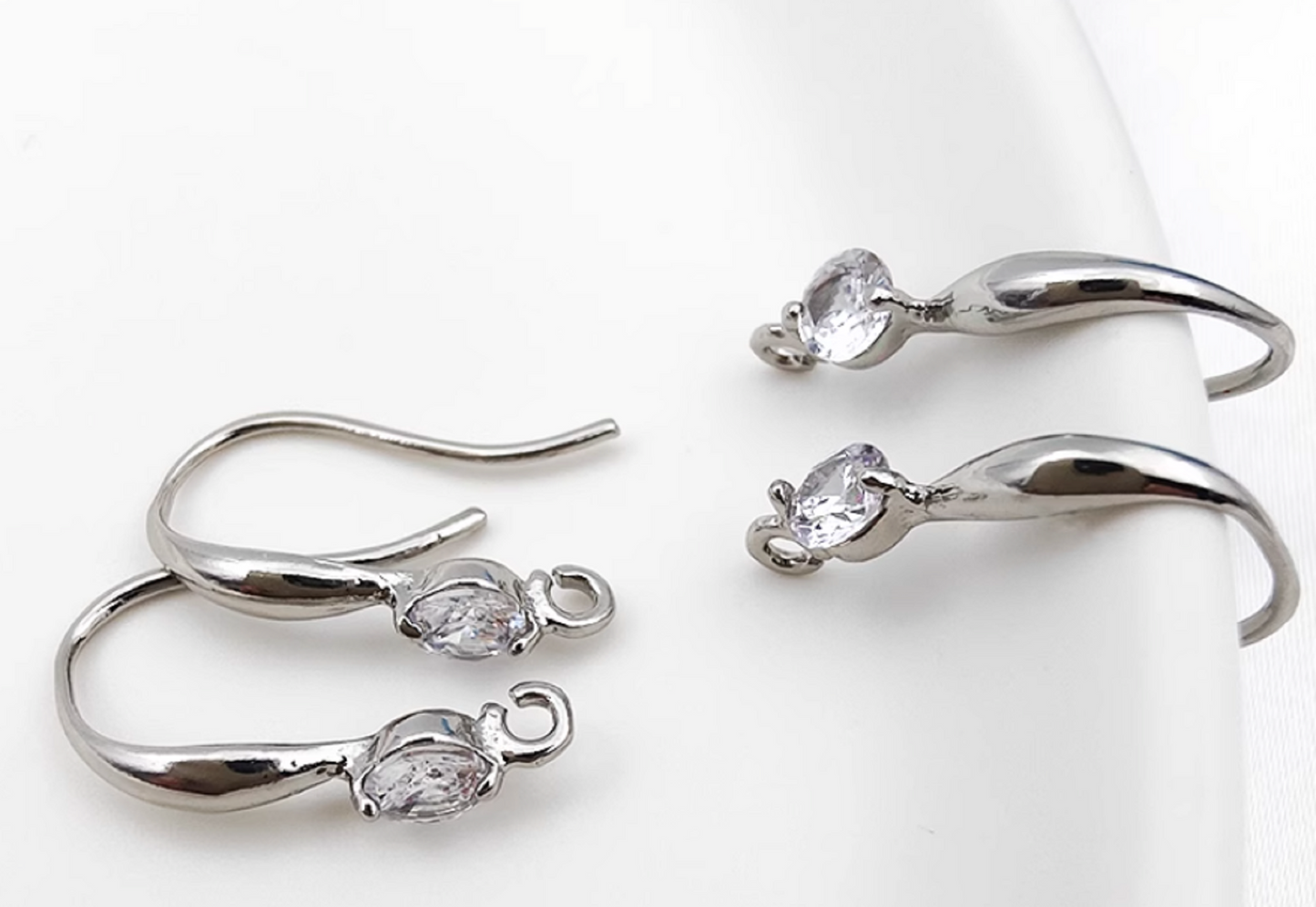 (EK64) 10 pcs / Gold Plated Crystal Earrings Hoop