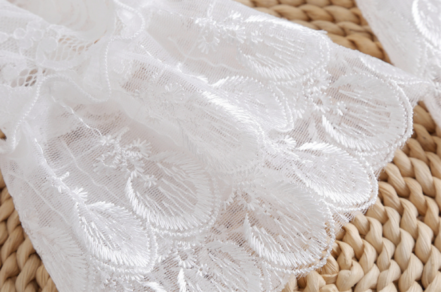 2 pcs / Off White, Black, Fake Sleeve Cuffs, False Wrist Cuffs, Removable Wrist Cuffs SC037(K)