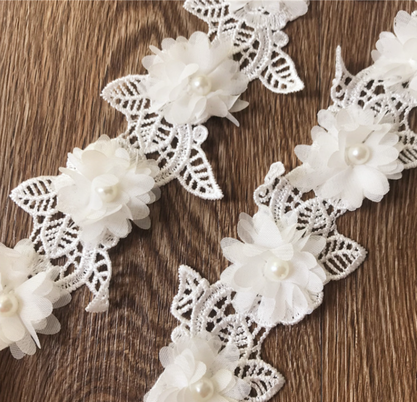 1 Meter / 5.5cm / Off White Floral Lace Trim LF006