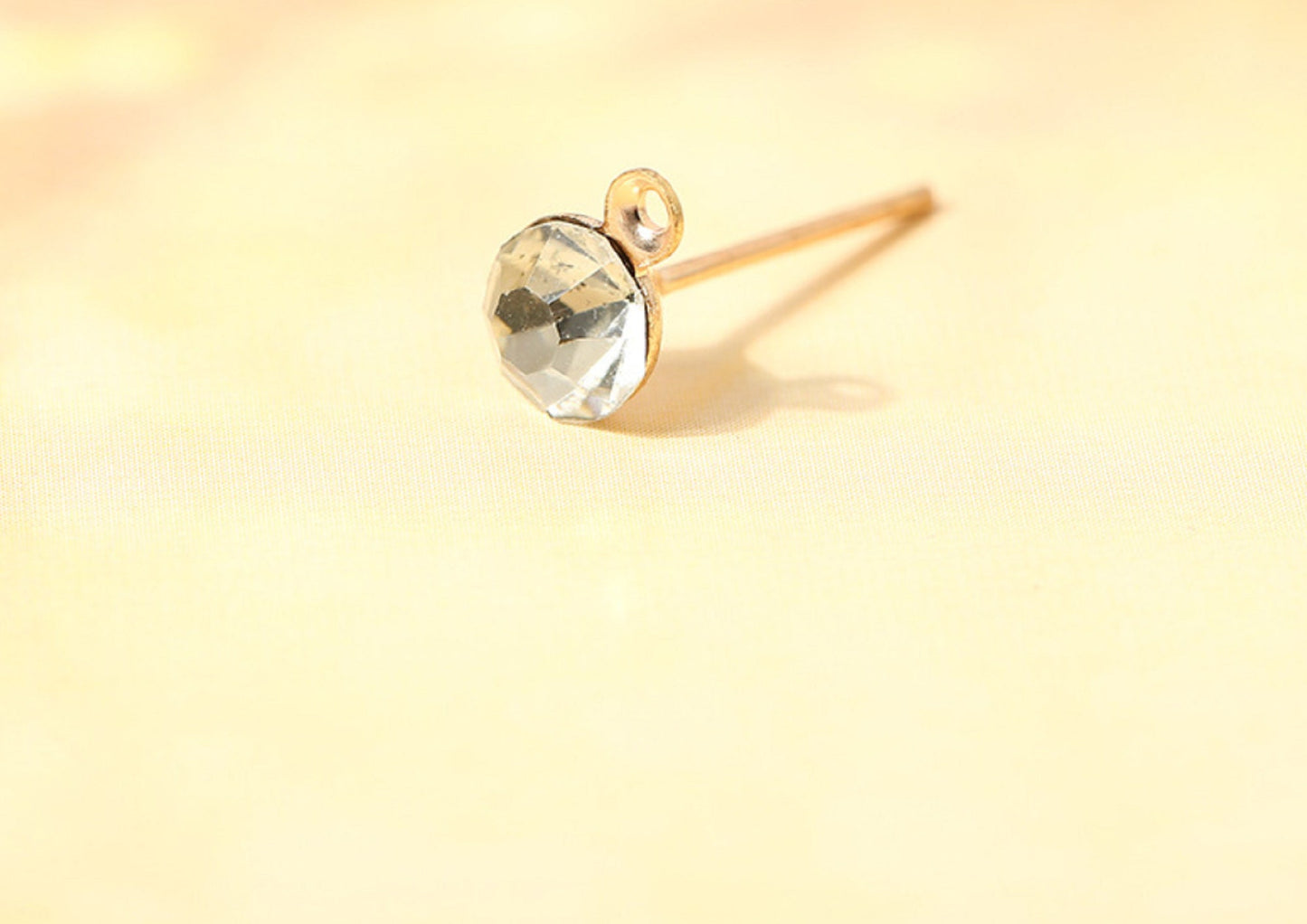 20 pcs / Zirconia Stud Earrings with Loops E54