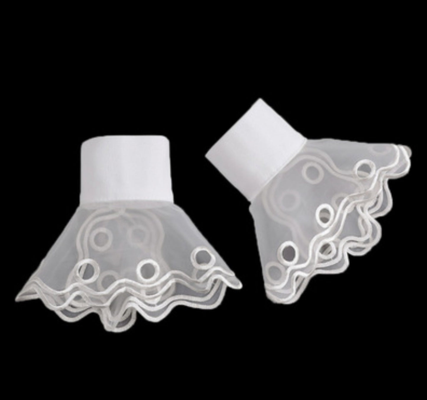 2 pcs / Off White Fake Lace Sleeve Cuffs, False Wrist Cuffs, Removable Wrist Cuffs SC014(K)