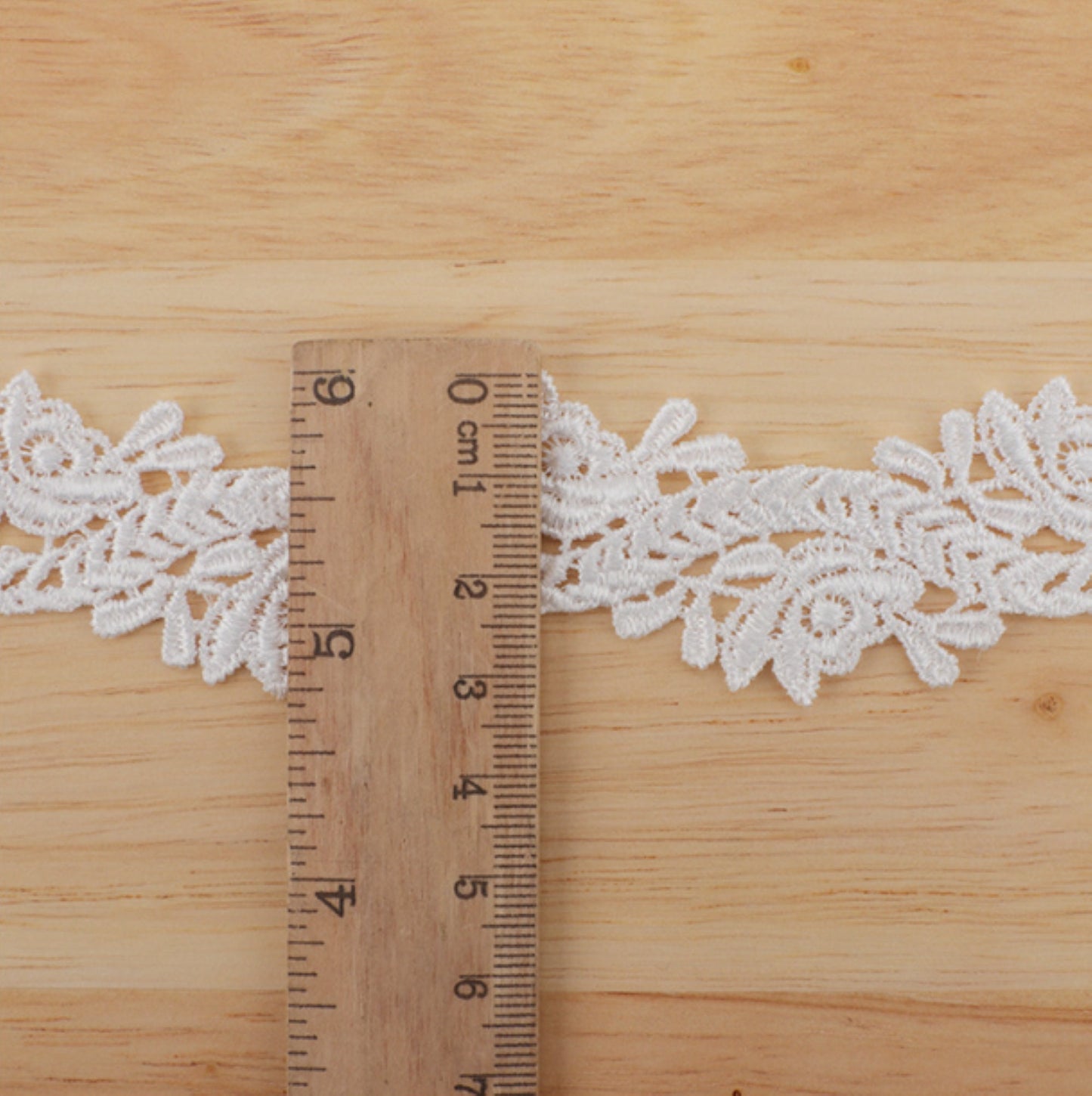 5 Meters / 3cm / Off White / Headband Lace Trim LF105