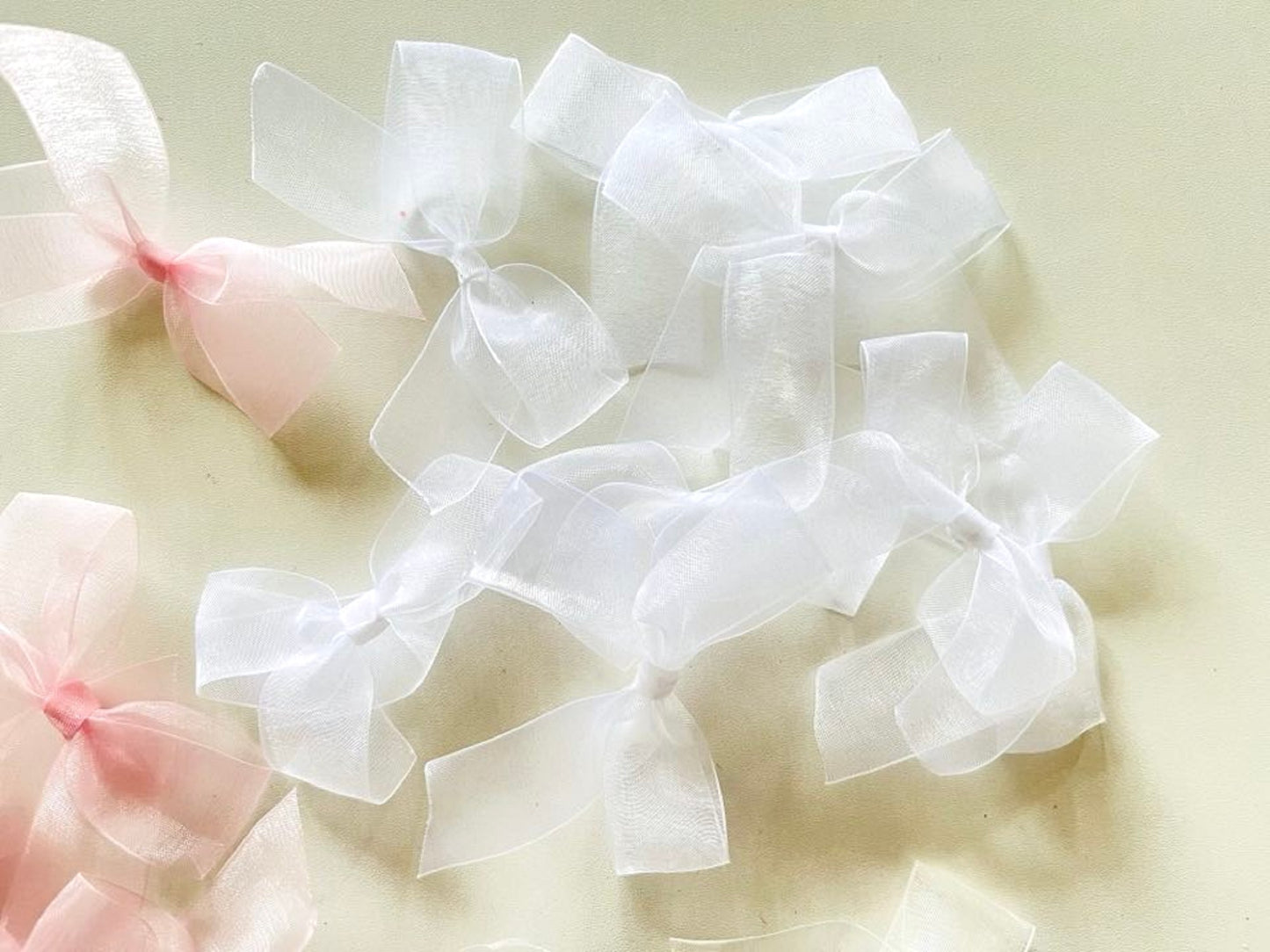 8cm / 30 pcs Mixed Handmade Orangza Bows