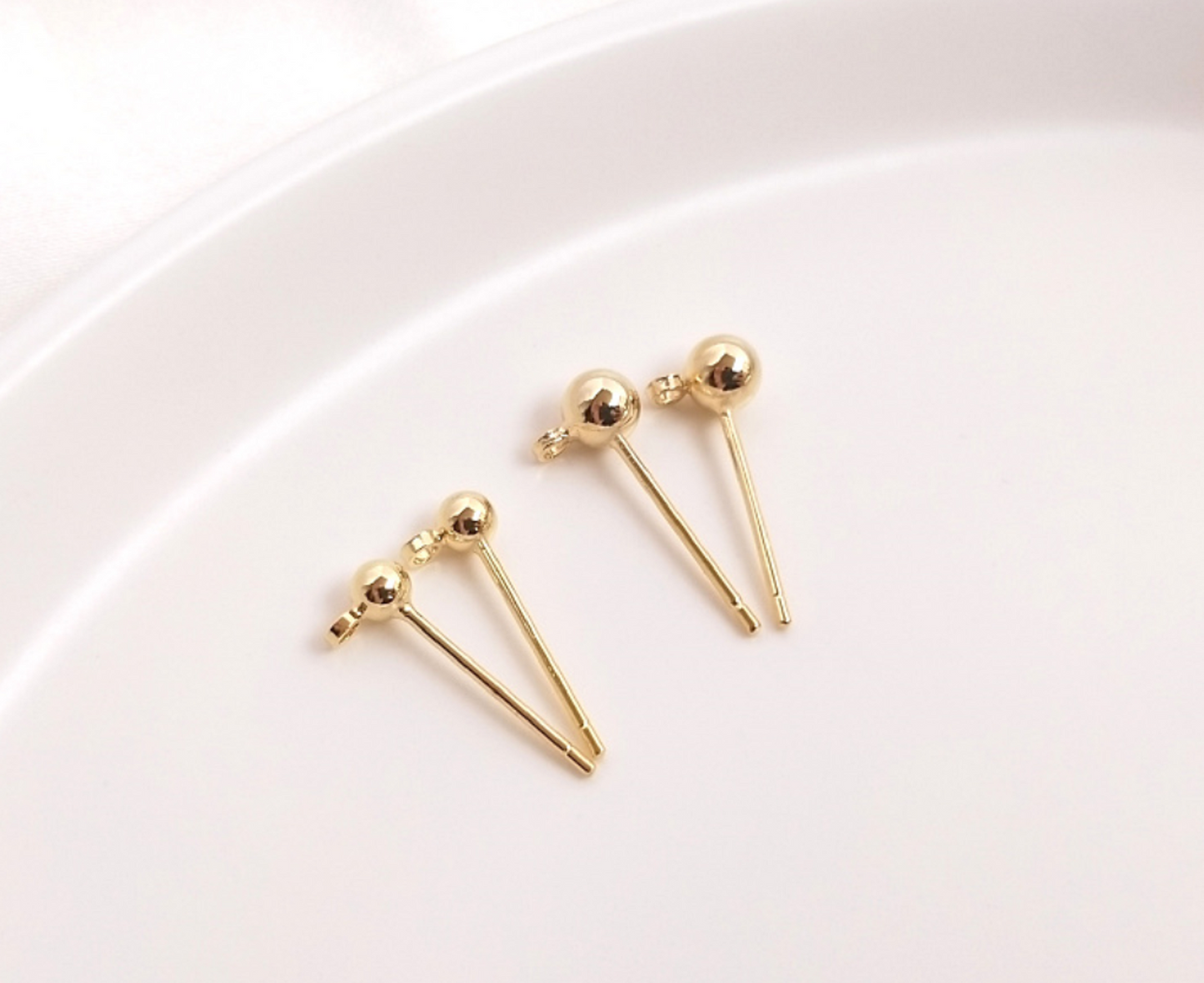 50 pcs / DIY Plain Stud Earrings with Ear Stoppers E50A/E50B