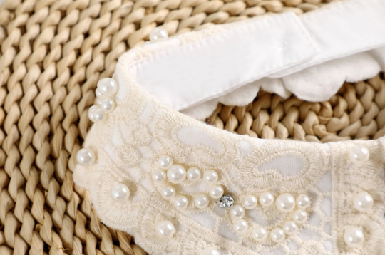 B2(K)small / Off White Fake Lace Collar, False Collar, Removable Collar