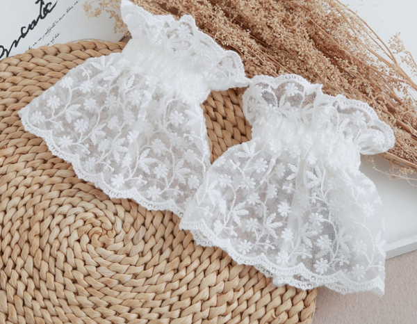 1 pair / Off White / Fake Lace Sleeve Cuffs, False Wrist Cuffs, Removable Wrist Cuffs  SC525(K)