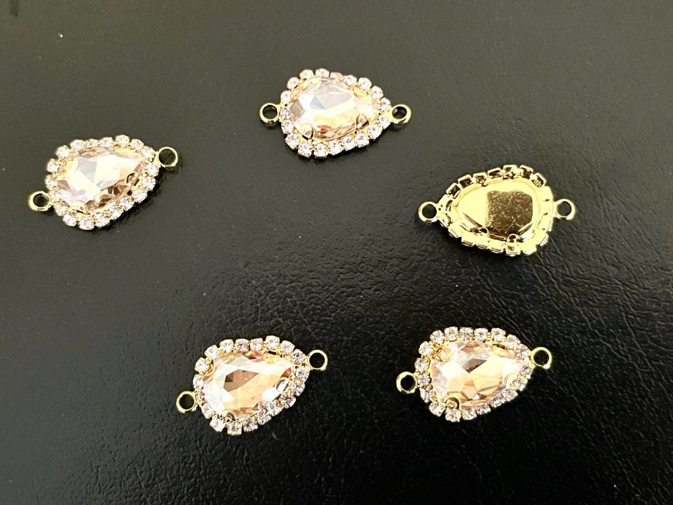 (C051G)  10 Pcs / Gold Base Rhinestone Teardrop Connector