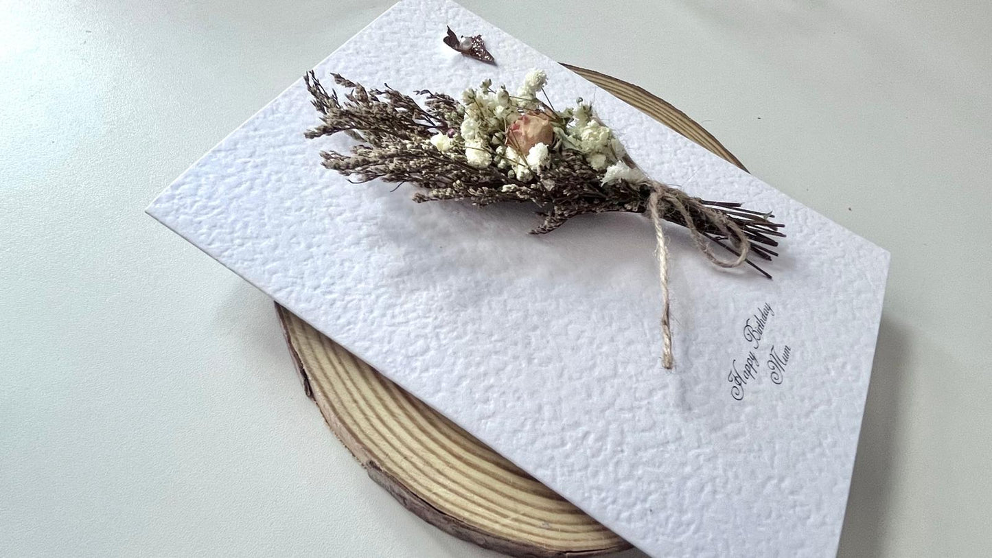 Luxury Birthday Gift for Her with Envelpe, Handmade Dried Flower Bouquet with Personalised Card, Floral Birthday Card for Girls Women C1101