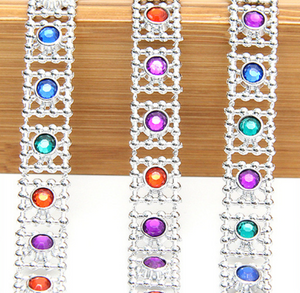 3 Meters / Plastic Rhinestone Trim LD-105