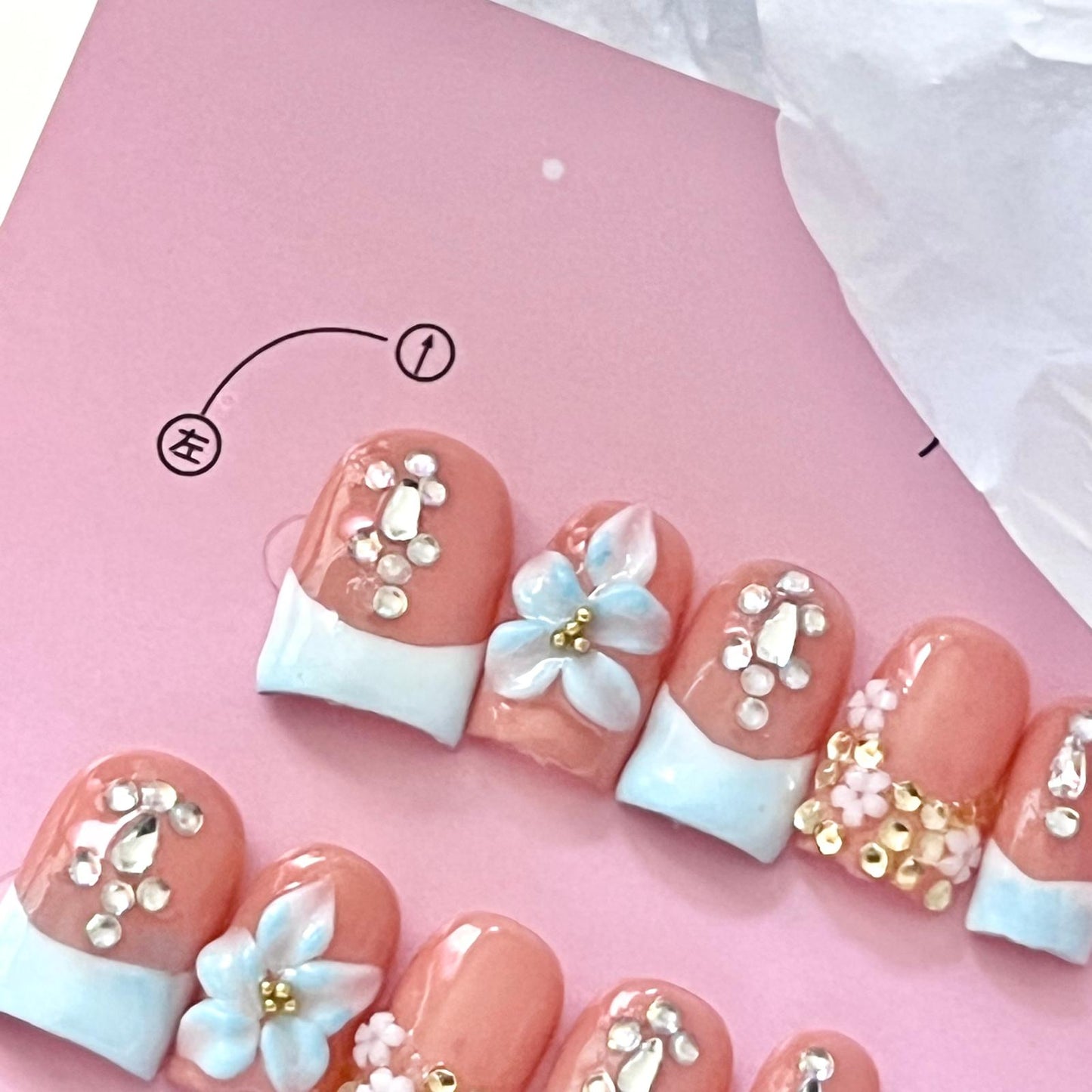 (E001) 1 set Press on Nails