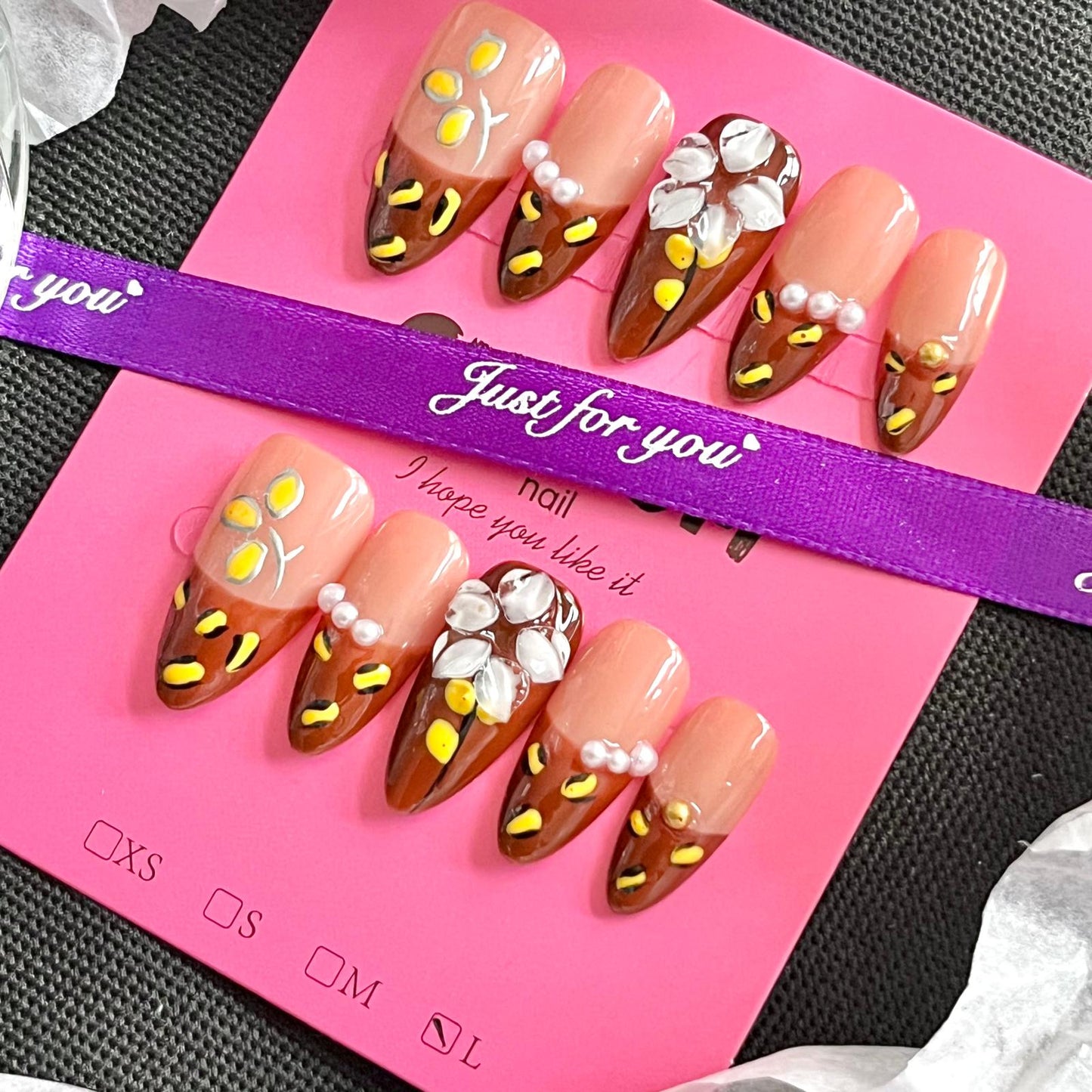 (E002) 1 set Press on Nails