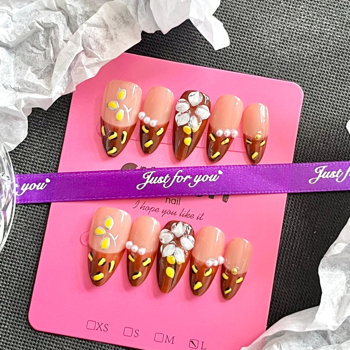 (E002) 1 set Press on Nails