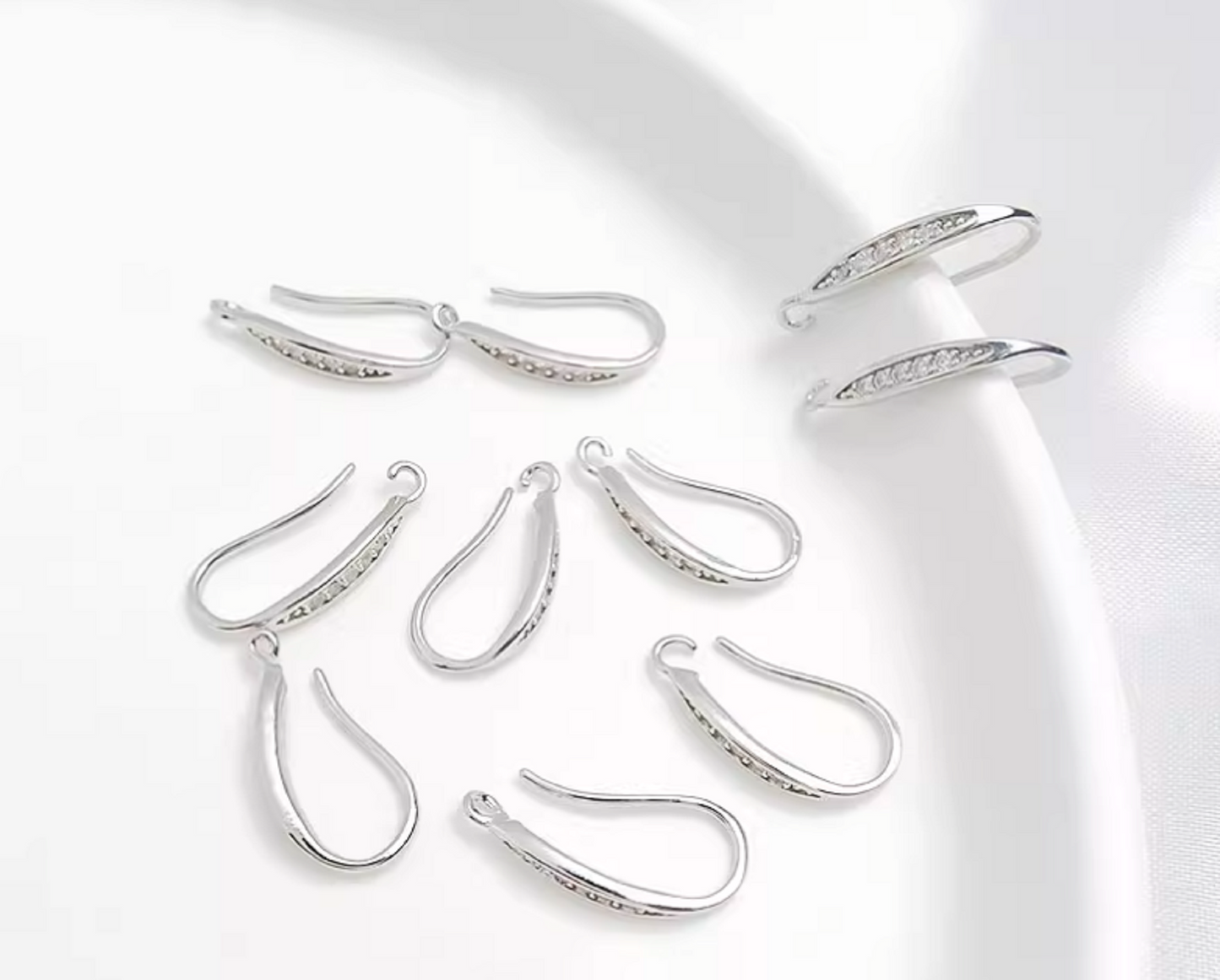 (EK111) 10 pcs / Gold Plated Earrings Hoop