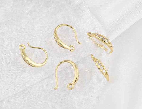 10 pcs / Gold Plated Crystal Star Hoop Earrings  EK15