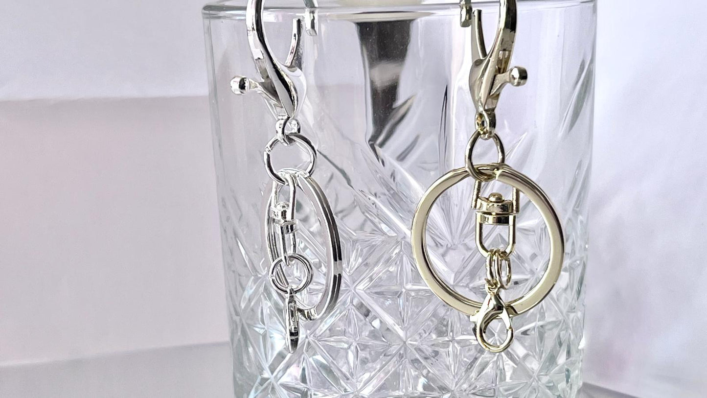 (EK200) 5 pcs /  DIY Gold Plated Keyrings / Keychain / Craft Supplies