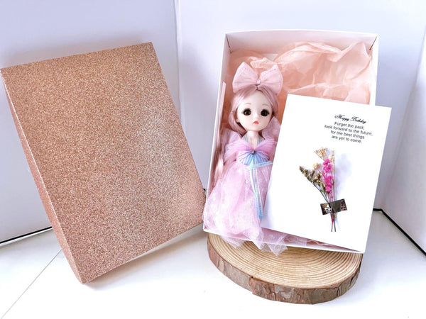 Luxury Handmade Personalised Dried Flower Birthday Card and Doll Keychain G001