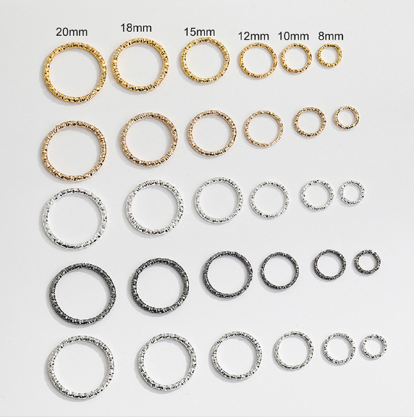 30 pcs Textured Round Hoops Connectors JR001