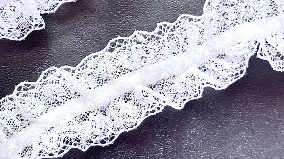 2 meters / Pure White / Elastic White Lace Trim  LF001