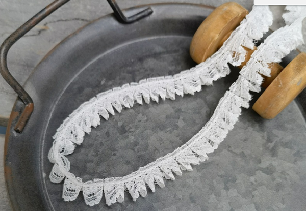 5 meters / 1.5cm / Pure White / Lace Trim  LF039