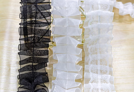 3 Meters / 4cm / Off White, Black / Lace Trim  LF100