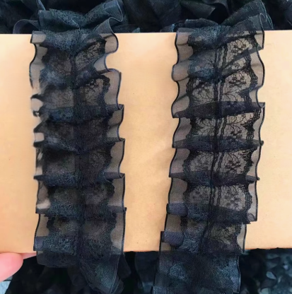 3 Meters / 4cm / Off White, Black / Lace Trim  LF100