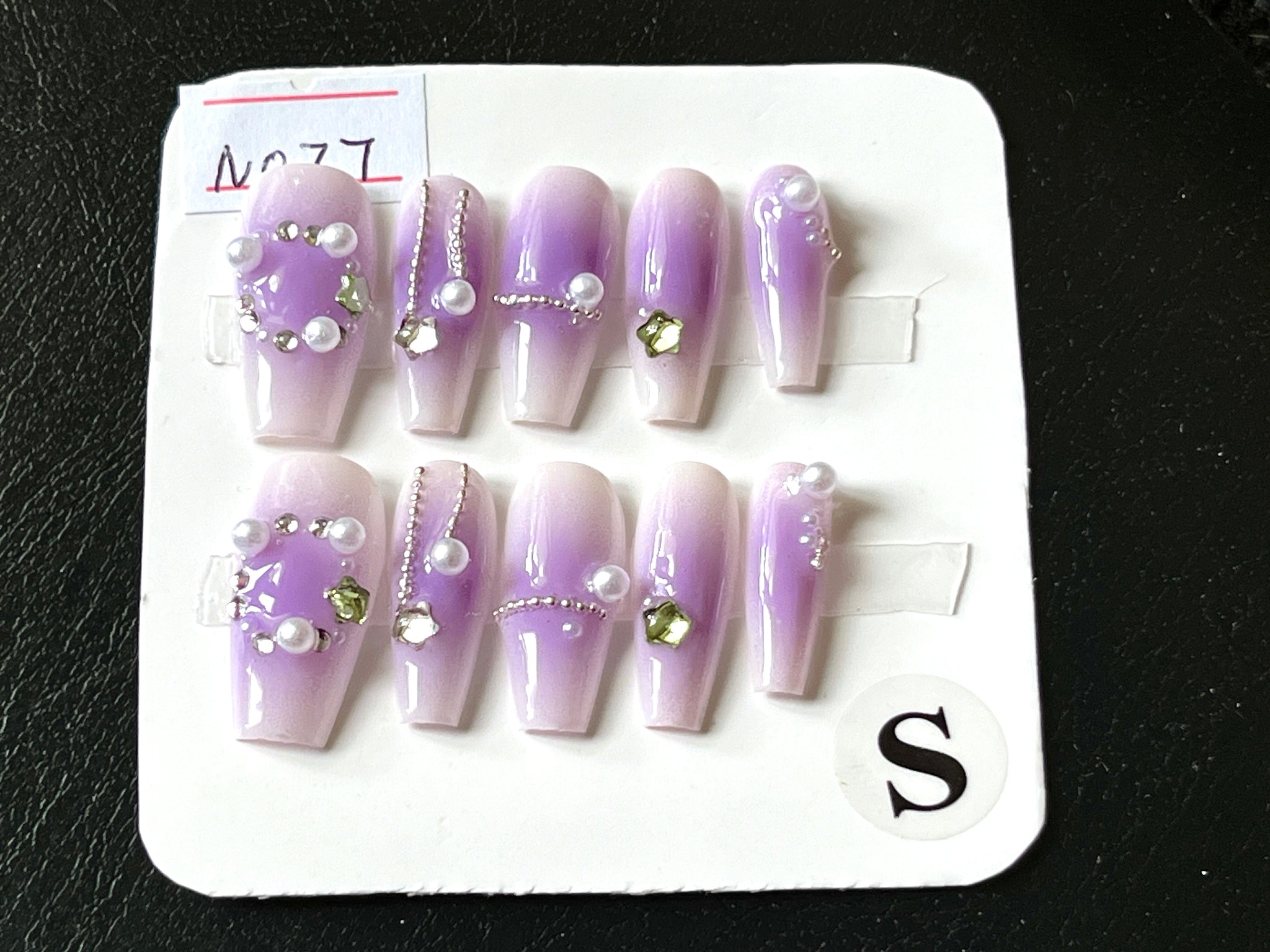 10 pcs / Press On Nails N077 (Size S)