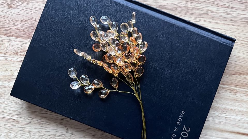 10 Stems / Acrylic Bead Leaf Spray  FS21G (MIXED + clear)