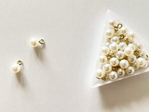 20 pcs / 8mm /Single Loop Pearl Beads Charms P063