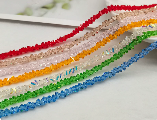 (Y231)  50 Pcs / 4mm / Quality Triangle Crystal Glass Beads, DIY Jewellery Making