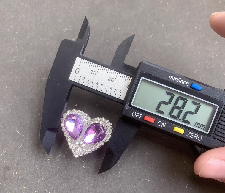 ( Y41S) 2 Pcs / 2.5cm / Silver Base straight Hole Crystal Butterfly Beads