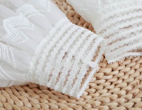 1 pair / Off White / Fake Lace Sleeve Cuffs, False Wrist Cuffs, Removable Wrist Cuffs  SC007(K)