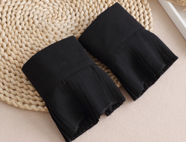 2 pcs / Off White, Black /  Fake Wrist Cuffs, Fake Sleeve Cuffs, False Wrist Cuffs, Removable Wrist Cuffs     SC058(K)