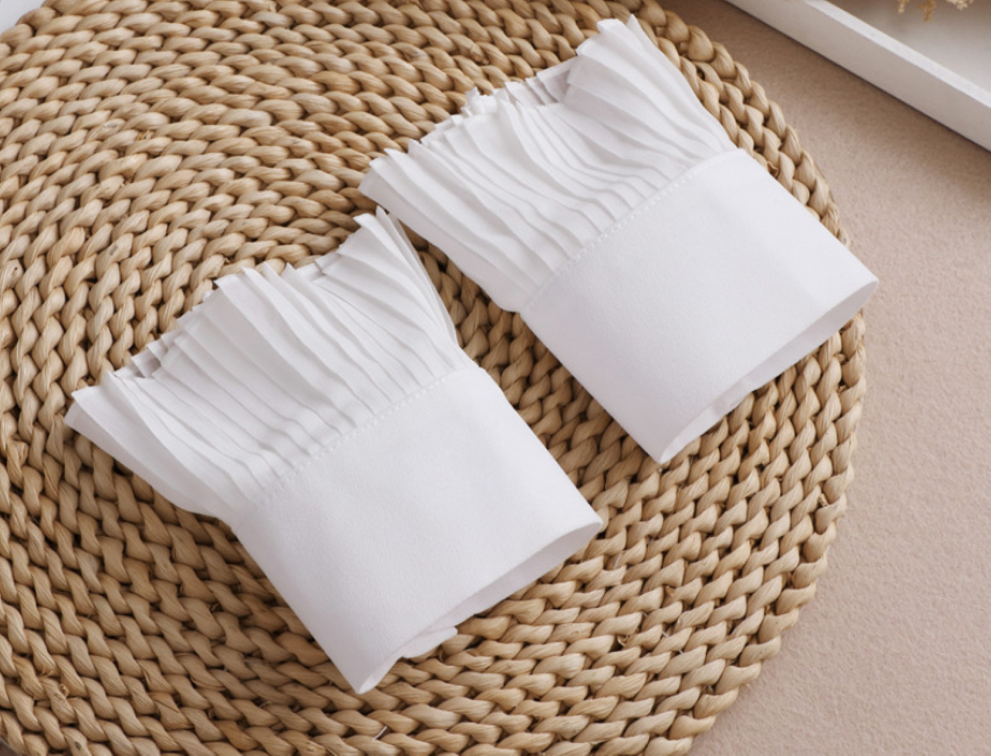 2 pcs / Off White, Black /  Fake Wrist Cuffs, Fake Sleeve Cuffs, False Wrist Cuffs, Removable Wrist Cuffs     SC058(K)