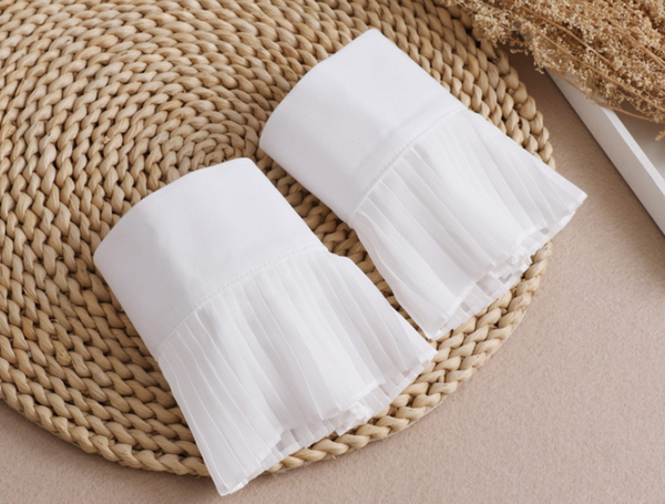 2 pcs / Off White, Black /  Fake Wrist Cuffs, Fake Sleeve Cuffs, False Wrist Cuffs, Removable Wrist Cuffs     SC058(K)