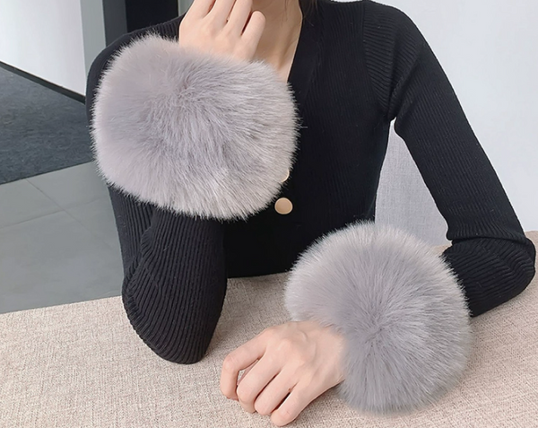 Faux Fur Wrist Cuffs, Fake Sleeve Cuffs, False Wrist Cuffs, Removable Wrist Cuffs SC701