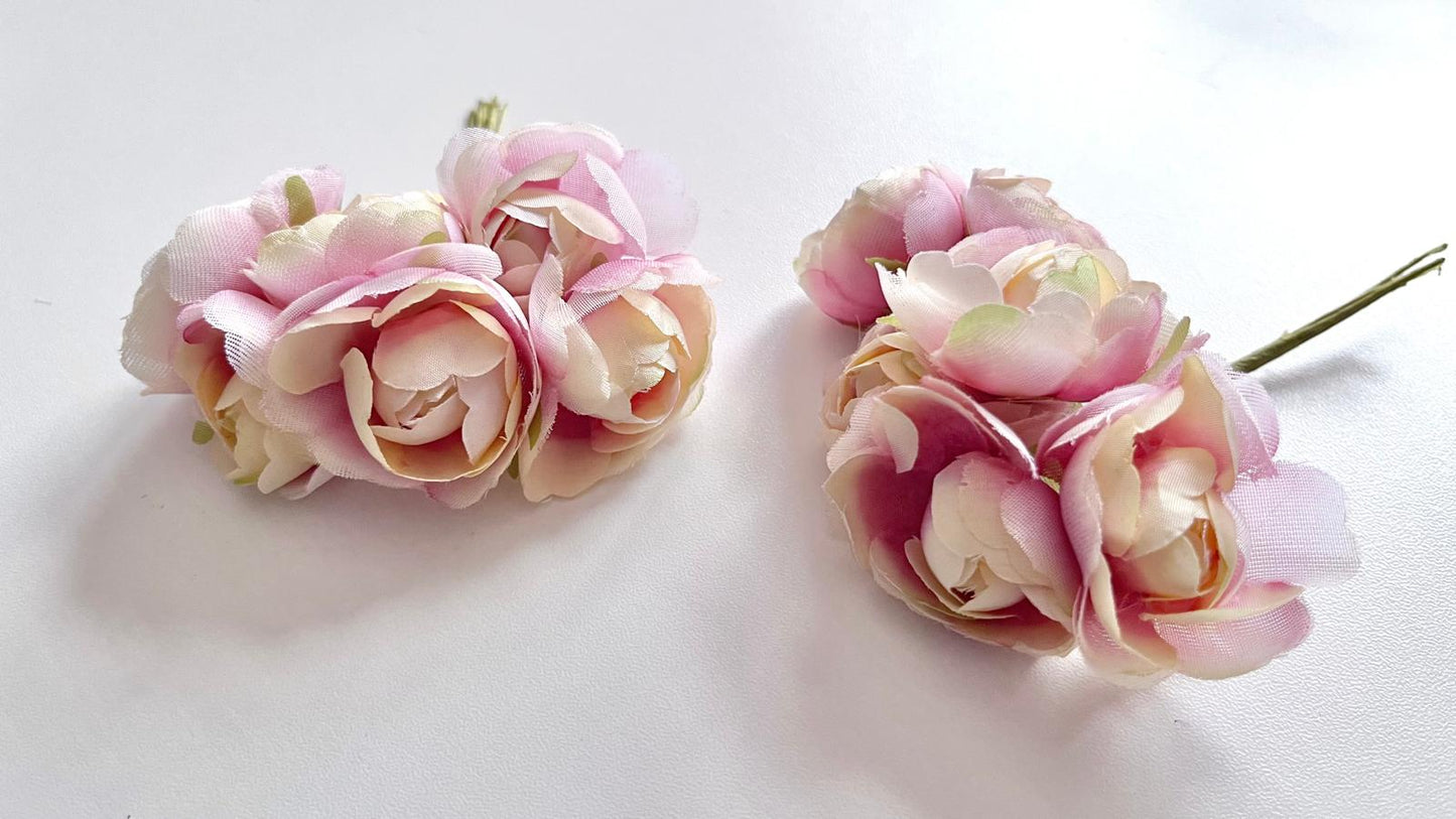 30 Pcs / 4cm Mixed Artificial Flower Lot  SF012