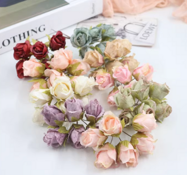 30 Pcs / 3cm / Fabric Artificial Flowers  SF015