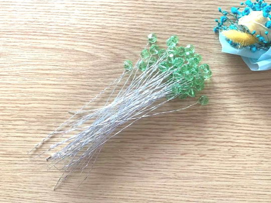 20 Stems / 8mm / Flower Bead Sprays FS85