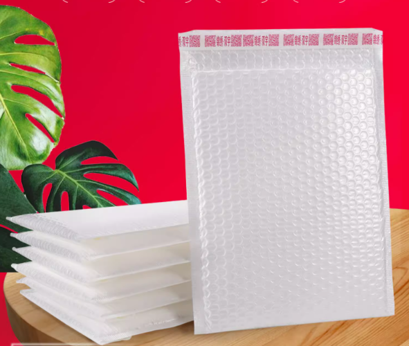 50 pcs / 11 x 15 +4cm / Bubble Padded Postal Mailing Bags Envelopes